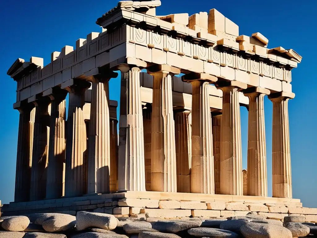 Historia y arquitectura del Partenón: majestuosidad y belleza en un cielo azul